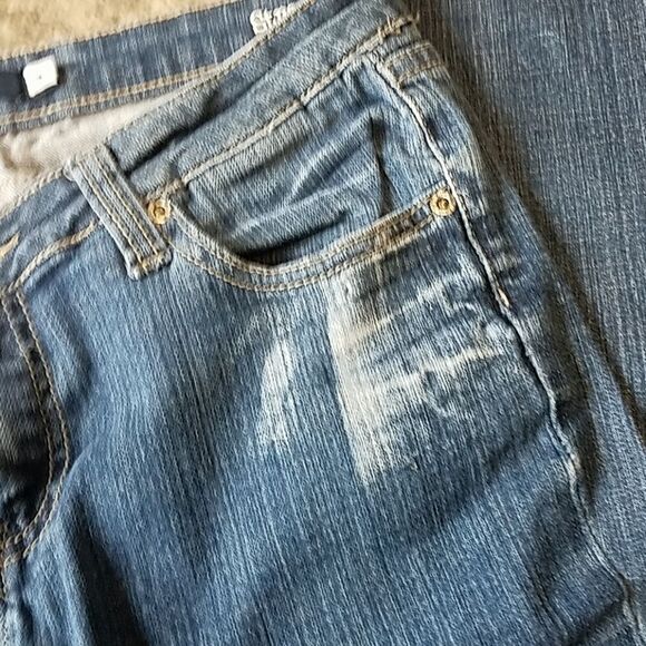Vigoss Straight Leg Raw Hem Distressed Jeans 9 - Picture 7 of 8